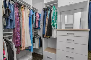 6137 Megans Bay Dr, Naples, FL 34113 - Photo 22