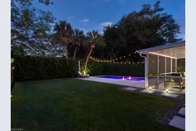 1080 13th St N, Naples, FL 34102 - Photo 24