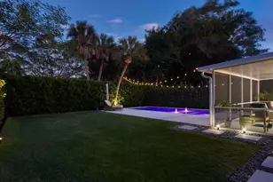 1080 13th St N, Naples, FL 34102 - Photo 24