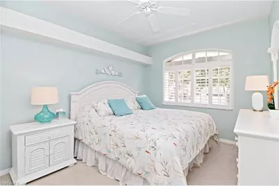 2125 Aberdeen Ln #4, Naples, FL 34109 - Photo 12