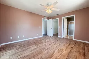 102 SE 43rd Ln, Cape Coral, FL 33904 - Photo 4