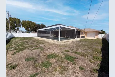 102 SE 43rd Ln, Cape Coral, FL 33904 - Photo 18