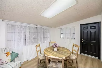 2261 11th St N, Naples, FL 34103 - Photo 6