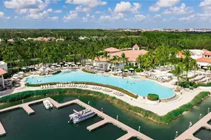 10100 Valiant Ct, Miromar Lakes, FL 33913 - Photo 24