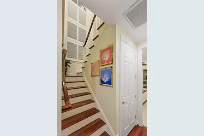 27710 Marina Isle Ct, Bonita Springs, FL 34134 - Photo 4