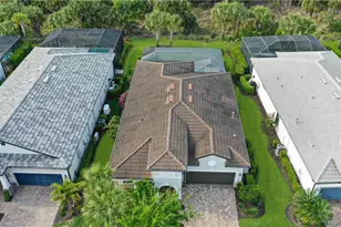 9395 Greyhawk Trl, Naples, FL 34120 - Photo 18