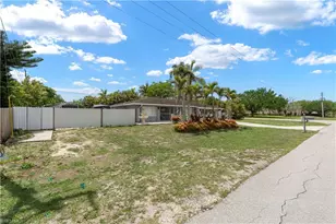 4412 17th Pl SW, Naples, FL 34116 - Photo 2