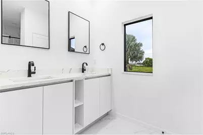 1630 NE 17th Ter, Cape Coral, FL 33909 - Photo 16