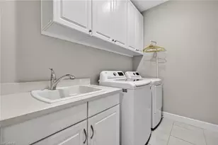 8017 Calle Canovas Ct, Naples, FL 34114 - Photo 24