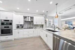 410 Flagship Dr, Naples, FL 34108 - Photo 4