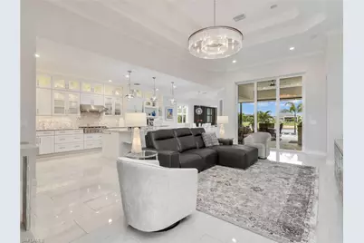 9257 Cayman Dr, Naples, FL 34114 - Photo 8