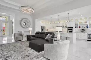 9257 Cayman Dr, Naples, FL 34114 - Photo 10