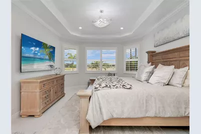 9257 Cayman Dr, Naples, FL 34114 - Photo 6