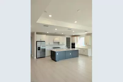 17286 Willow Tree Ln, North Fort Myers, FL 33917 - Photo 2