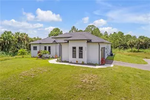 791 14th St NE, Naples, FL 34120 - Photo 2