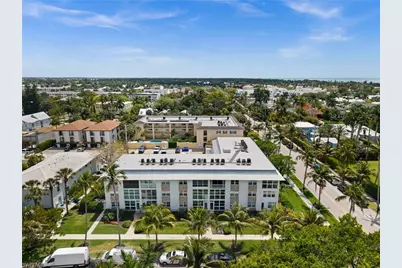 1021 3rd St S #112, Naples, FL 34102 - Photo 2