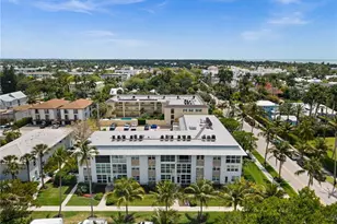 1021 3rd St S, Naples, FL 34102 - Photo 2