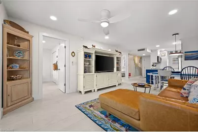 1021 3rd St S #112, Naples, FL 34102 - Photo 12