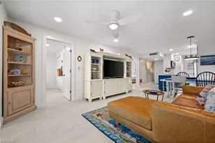 1021 3rd St S, Naples, FL 34102 - Photo 12