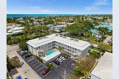 1021 3rd St S #112, Naples, FL 34102 - Photo 4
