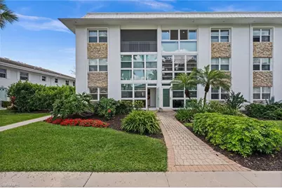 1021 3rd St S #112, Naples, FL 34102 - Photo 1