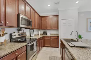 10100 Tin Maple Dr, Estero, FL 33928 - Photo 8