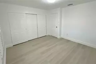 718 Reef Point Cir, Naples, FL 34108 - Photo 12