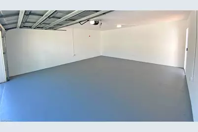 718 Reef Point Cir, Naples, FL 34108 - Photo 18