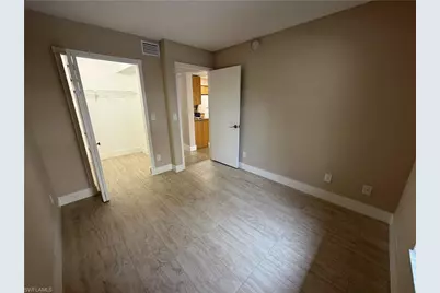 5305 Summerlin Rd #502, Fort Myers, FL 33919 - Photo 10