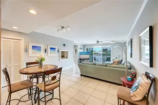 4530 Gulf Shore Blvd N, Naples, FL 34103 - Photo 16