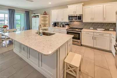 6954 Avalon Cir #707, Naples, FL 34112 - Photo 6