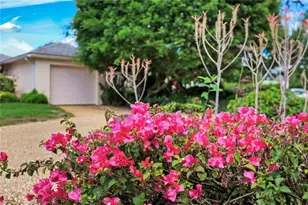 330 Bald Eagle Dr, Naples, FL 34105 - Photo 2