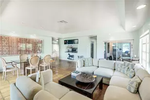 330 Bald Eagle Dr, Naples, FL 34105 - Photo 6