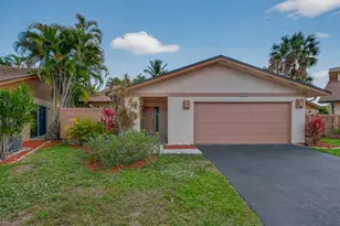 6441 Royal Woods Dr, Fort Myers, FL 33908 - Photo 1