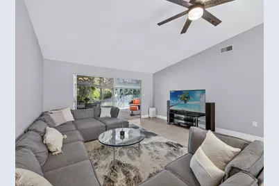 6441 Royal Woods Dr, Fort Myers, FL 33908 - Photo 10