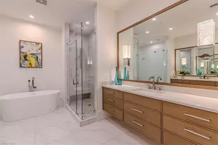 201 8th St S, Naples, FL 34102 - Photo 22