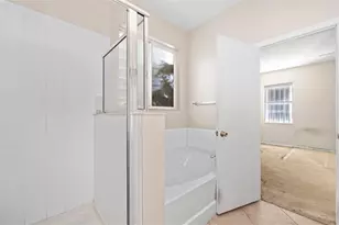 1113 NE 7th Ave, Cape Coral, FL 33909 - Photo 8