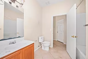 1113 NE 7th Ave, Cape Coral, FL 33909 - Photo 6