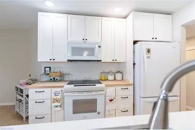 7306 Ascot Ct #10-2, Naples, FL 34104 - Photo 8