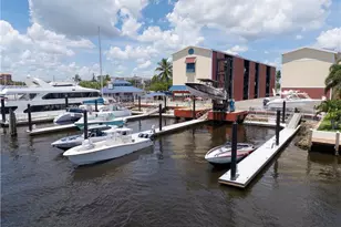 750 River Point B3-07 Dr, Naples, FL 34102 - Photo 18