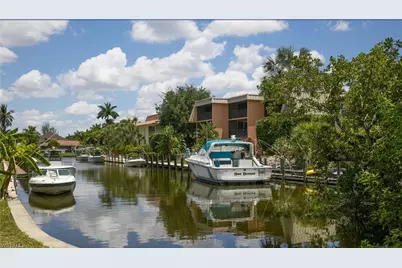 1555 Blue Point Ave #3, Naples, FL 34102 - Photo 6