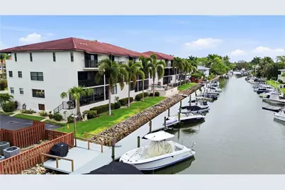 1400 Blue Point Ave #206, Naples, FL 34102 - Photo 4