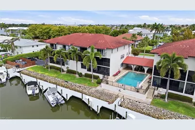 1400 Blue Point Ave #206, Naples, FL 34102 - Photo 2