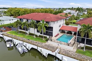 1400 Blue Point Ave, Naples, FL 34102 - Photo 2