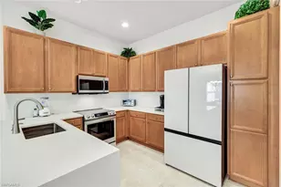 28729 Xenon Way, Bonita Springs, FL 34135 - Photo 4