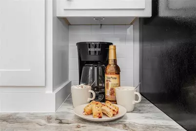 2326 SW 27th St, Cape Coral, FL 33914 - Photo 8