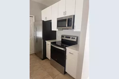 7350 Bristol Cir, Naples, FL 34120 - Photo 4