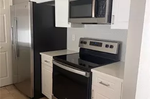 7350 Bristol Cir, Naples, FL 34120 - Photo 4