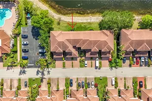 9808 Roundstone Cir, Fort Myers, FL 33967 - Photo 4