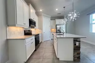 28442 Captiva Shell Loop, Bonita Springs, FL 34135 - Photo 6